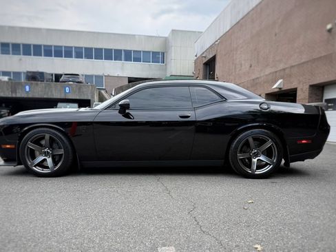 Used 2019 Dodge Challenger SRT Hellcat Redeye RWD image 18