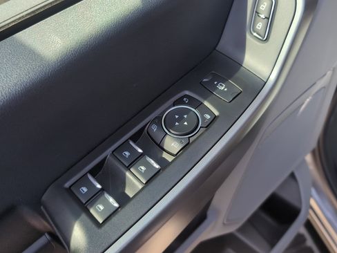 Used 2025 Ford F250 XLT w/ FX4 Off-Road Package image 15