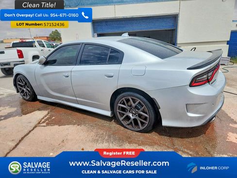 Used 2019 Dodge Charger Scat Pack RWD image 3