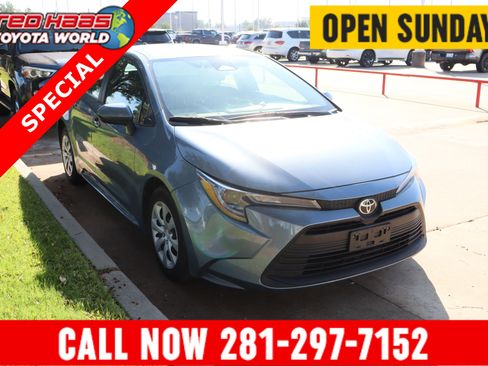 Used 2023 Toyota Corolla LE image 1