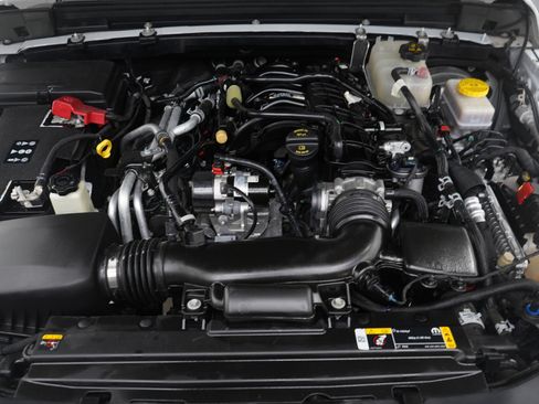 Used 2023 Jeep Wrangler Unlimited Sport AWD/4WD image 32