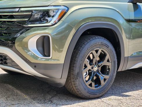 New 2026 Volkswagen Atlas Peak Edition AWD/4WD image 7