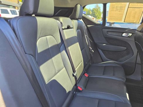 Used 2026 Volvo XC40 B5 Plus AWD/4WD image 14