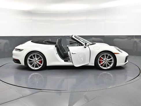 Certified 2020 Porsche 911 Carrera 4S AWD/4WD image 38