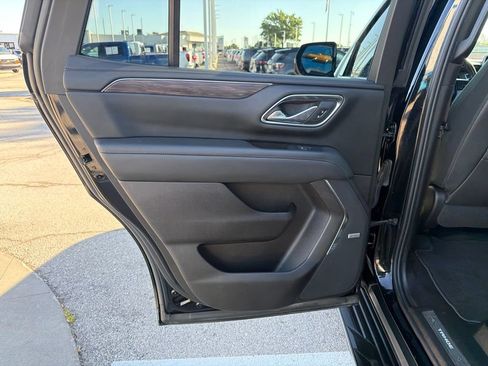 Used 2023 Chevrolet Tahoe LT w/ LT Signature Plus Package AWD/4WD image 21