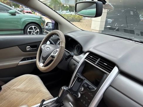Used 2013 Ford Edge SEL FWD image 7