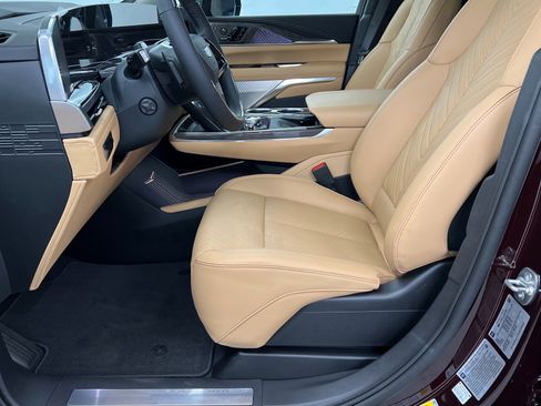 New 2025 Cadillac Escalade IQ Sport 2 w/ LPO, ONYX Package image 18