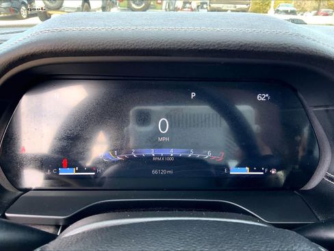 Used 2023 Jeep Grand Cherokee L Limited w/ Black Appearance Package image 24