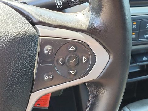 Used 2017 Chevrolet Colorado LT w/ Redline Special Edition AWD/4WD image 12
