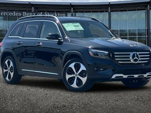 New 2025 Mercedes-Benz GLB 250 image 1