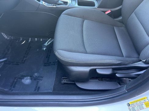 Used 2016 Chevrolet Cruze LT FWD image 10