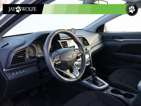 Used 2020 Hyundai Elantra SEL w/ Cargo Package (C1) FWD image 9