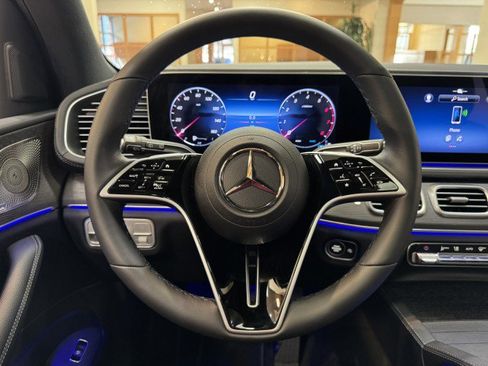 Certified 2025 Mercedes-Benz GLS 450 4MATIC image 7