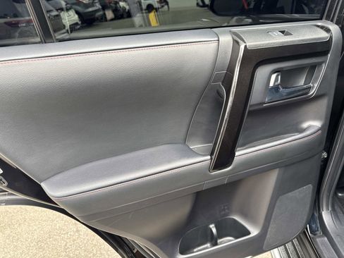 Used 2021 Toyota 4Runner Venture AWD/4WD image 11