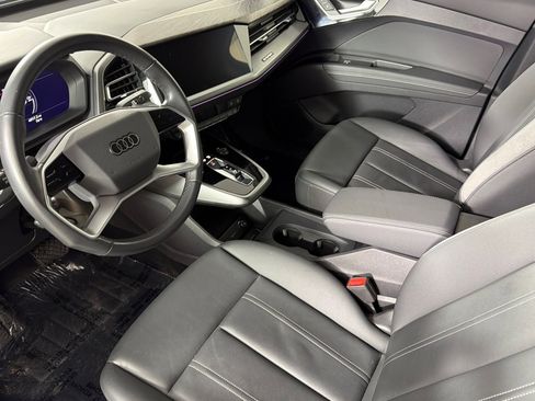 Used 2024 Audi Q4 e-tron Premium Plus w/ Premium Plus AWD/4WD image 9