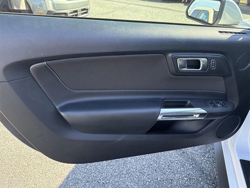 Used 2021 Ford Mustang GT w/ Equipment Group 301A image 10