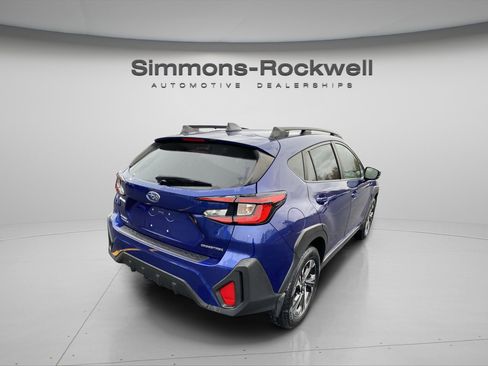 Used 2024 Subaru Crosstrek 2.0i Premium image 5