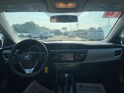 Used 2014 Toyota Corolla LE FWD image 9