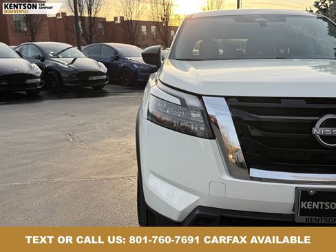 Used 2024 Nissan Pathfinder S AWD/4WD image 12