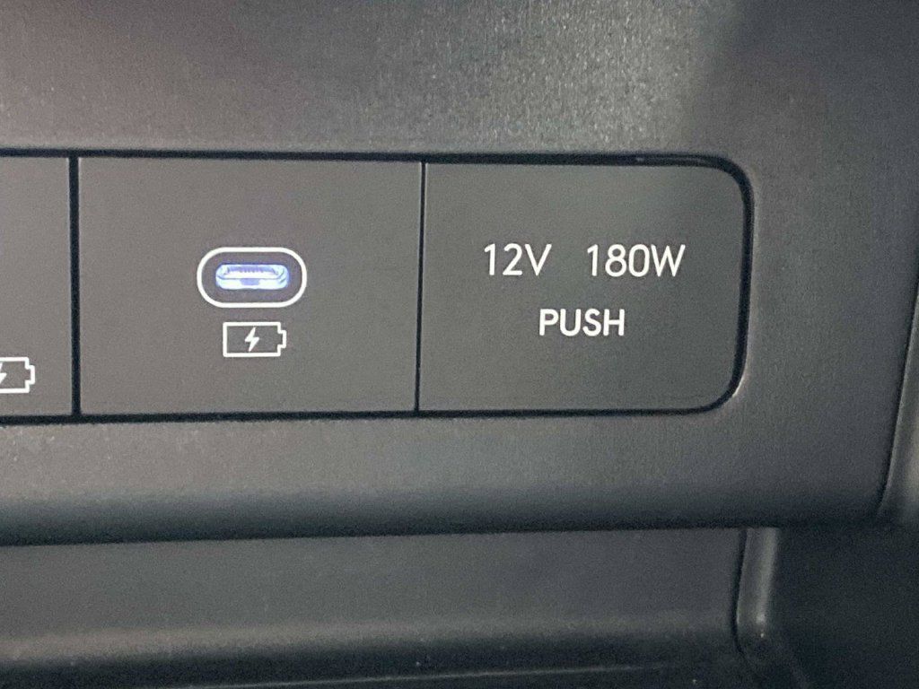 Used 2025 Hyundai Sonata SEL FWD image 28