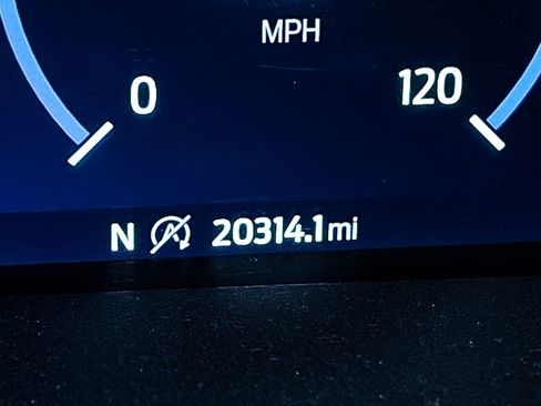 Used 2021 Ford F150 Lariat image 38