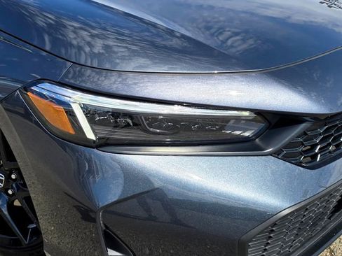 Used 2025 Honda Civic Sport image 19