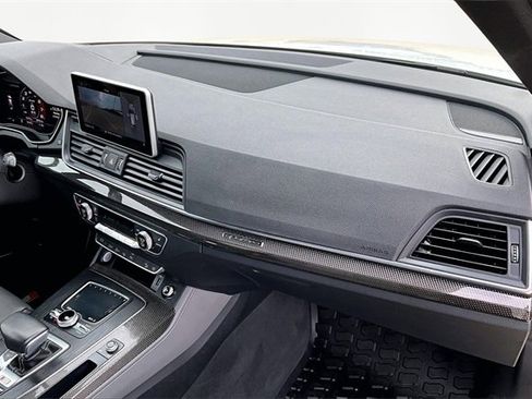 Used 2020 Audi SQ5 Prestige image 16