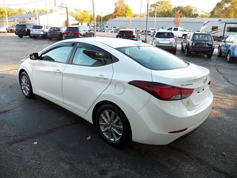 Used 2014 Hyundai Elantra SE w/ Option Group 02 image 4