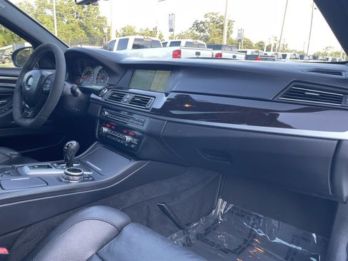 Used 2013 BMW M5 RWD image 14
