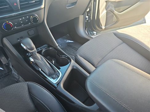 Certified 2024 Buick Encore GX Preferred w/ Comfort Package image 21