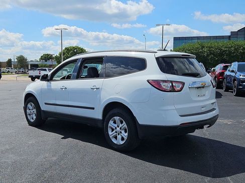 Used 2016 Chevrolet Traverse LS FWD image 4