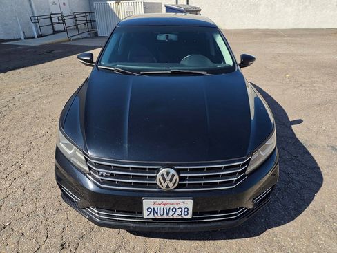 Used 2017 Volkswagen Passat 1.8T R-Line FWD image 6
