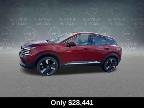 Used 2025 Nissan Kicks SR image 4