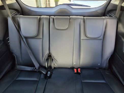 Certified 2024 Subaru Ascent Touring image 17