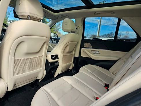 Used 2023 Mercedes-Benz GLE 450 4MATIC image 24