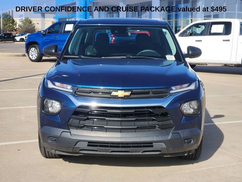 Used 2021 Chevrolet TrailBlazer LS image 2