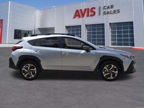 Used 2025 Subaru Crosstrek 2.5i Premium AWD/4WD image 5