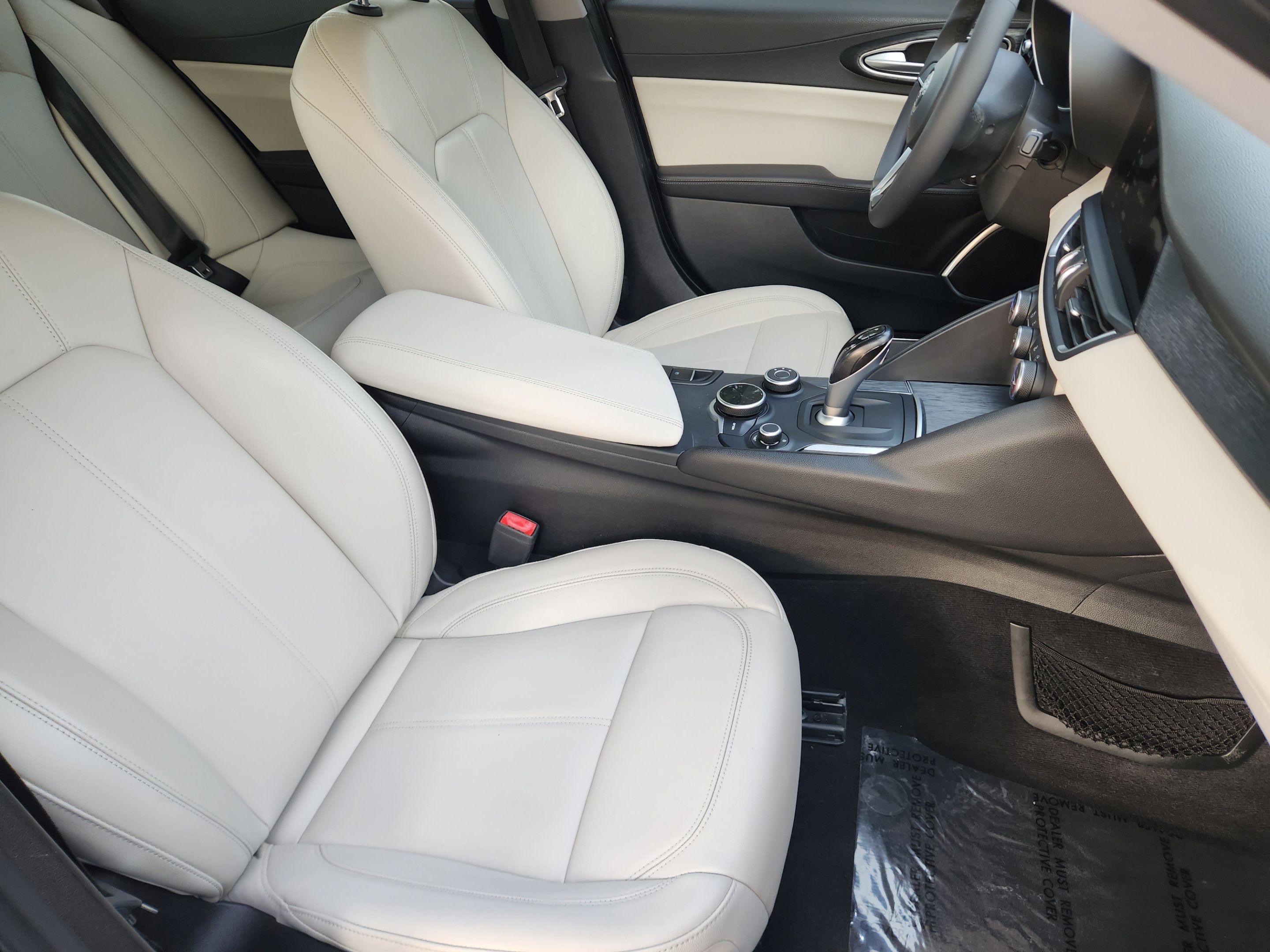 Used 2019 Alfa Romeo Giulia w/ Nero Edizione RWD image 6