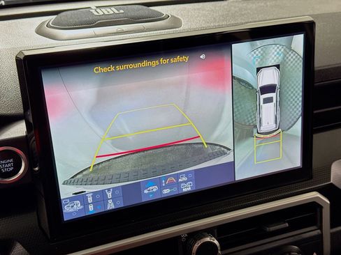 Used 2025 Toyota 4Runner Limited w/ Tow Technology Package image 3