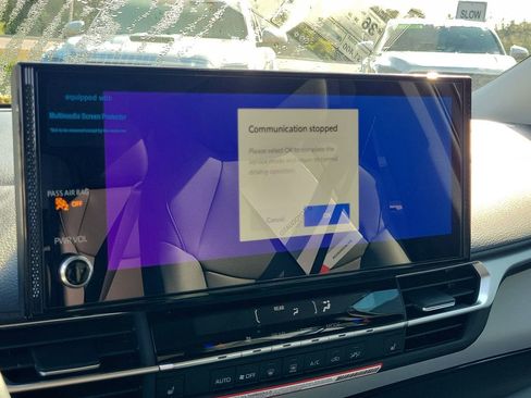 New 2026 Toyota Sienna XLE image 21