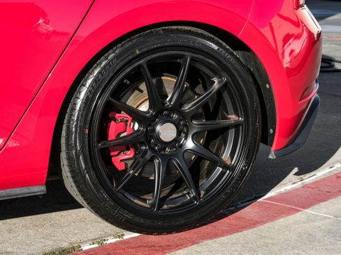 Used 2018 Volkswagen GTI SE w/ SE Leather Package image 57