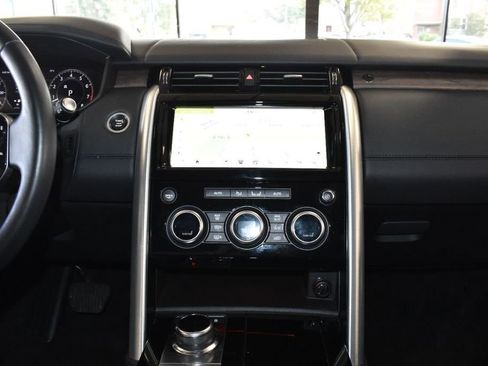 Used 2020 Land Rover Discovery HSE Luxury image 25