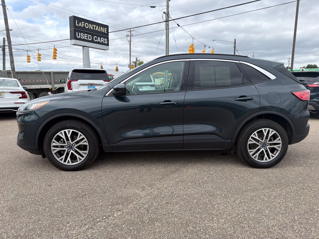 Used 2022 Ford Escape SEL w/ Technology Package AWD/4WD image 2