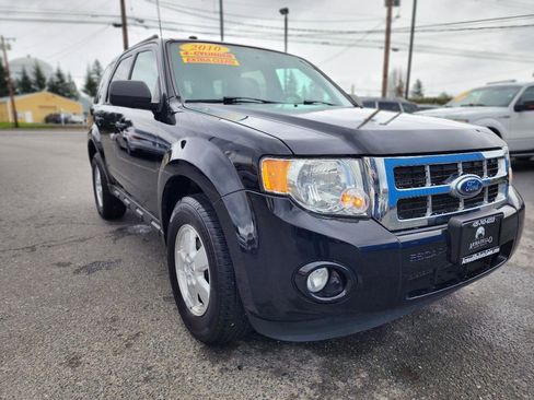Used 2010 Ford Escape XLT image 3