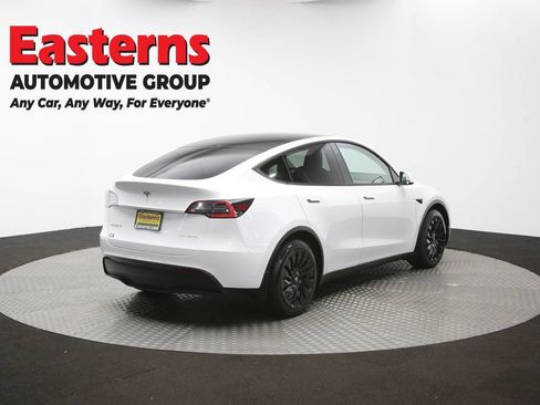 Used 2021 Tesla Model Y Long Range AWD/4WD image 35
