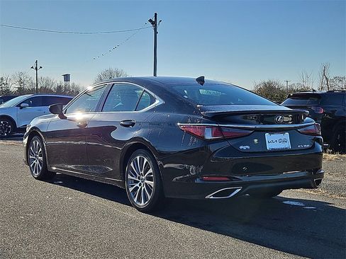 Used 2021 Lexus ES 350 w/ Premium Package image 5