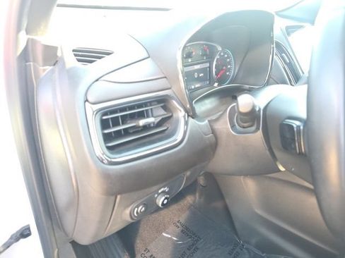 Used 2024 Chevrolet Equinox RS AWD/4WD image 18