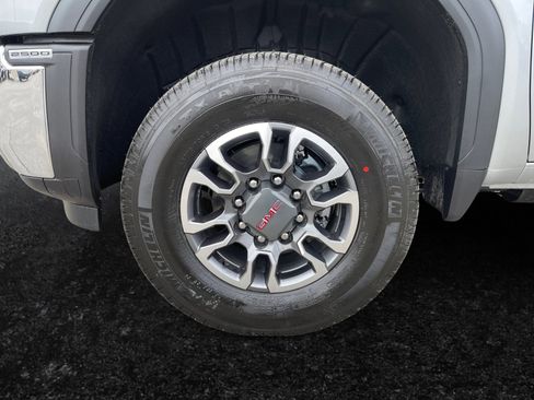 New 2026 GMC Sierra 2500 SLT w/ SLT Convenience Package image 10