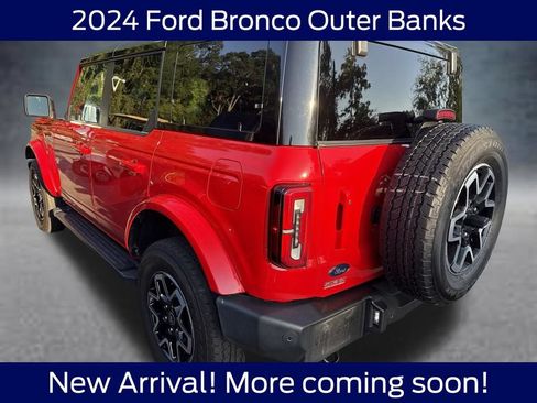 Used 2024 Ford Bronco Outer Banks AWD/4WD image 4