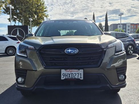 Used 2023 Subaru Forester Premium AWD/4WD image 2